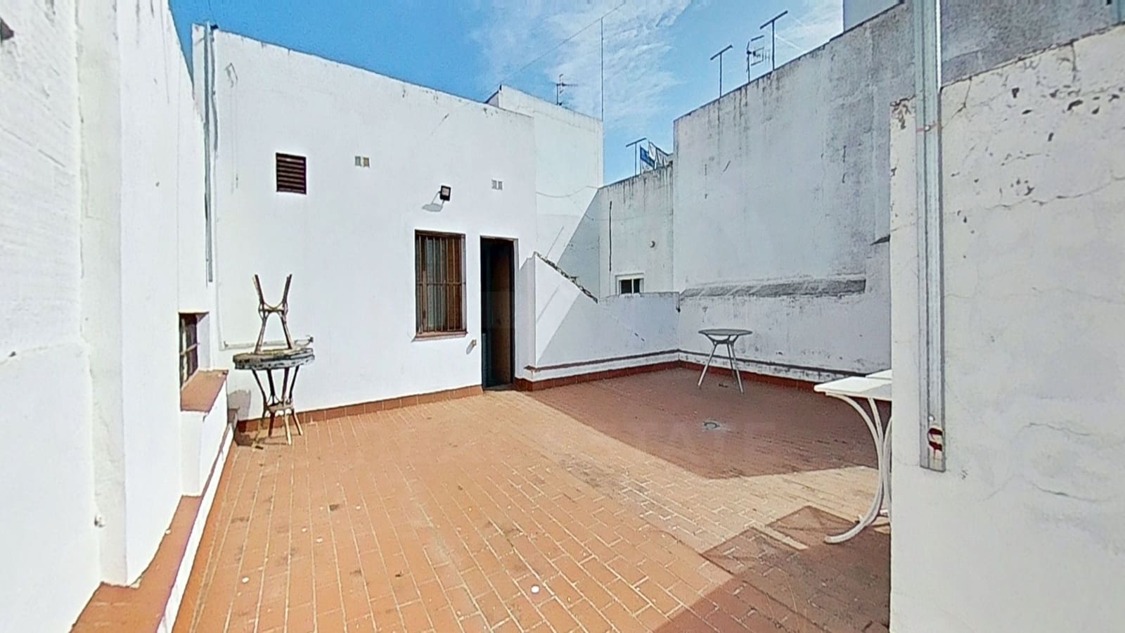 4 soveværelse Erhverv til salg i Cadiz by - € 650.000 (Ref: 9987948)