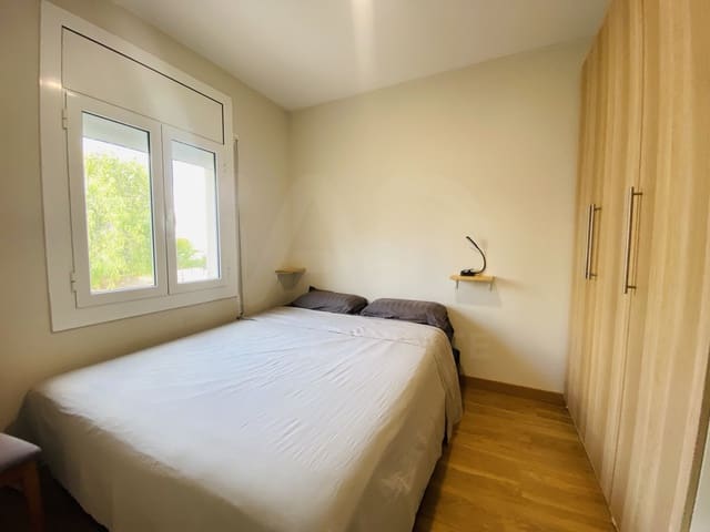 2 slaapkamer Appartement te huur in Barcelona stad - € 1.000 (Ref: 9987950)