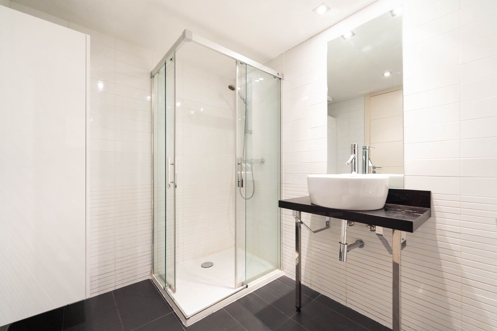 2 bedroom Apartment for rent in Madrid city with pool garage - € 2,200 (Ref: 9987951)