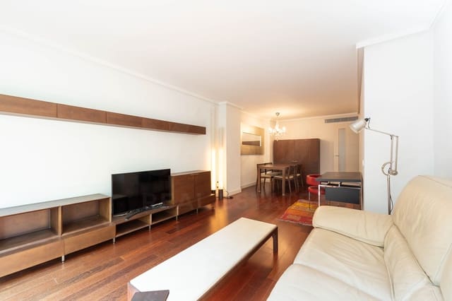2 bedroom Apartment for rent in Madrid city with pool garage - € 2,200 (Ref: 9987951)