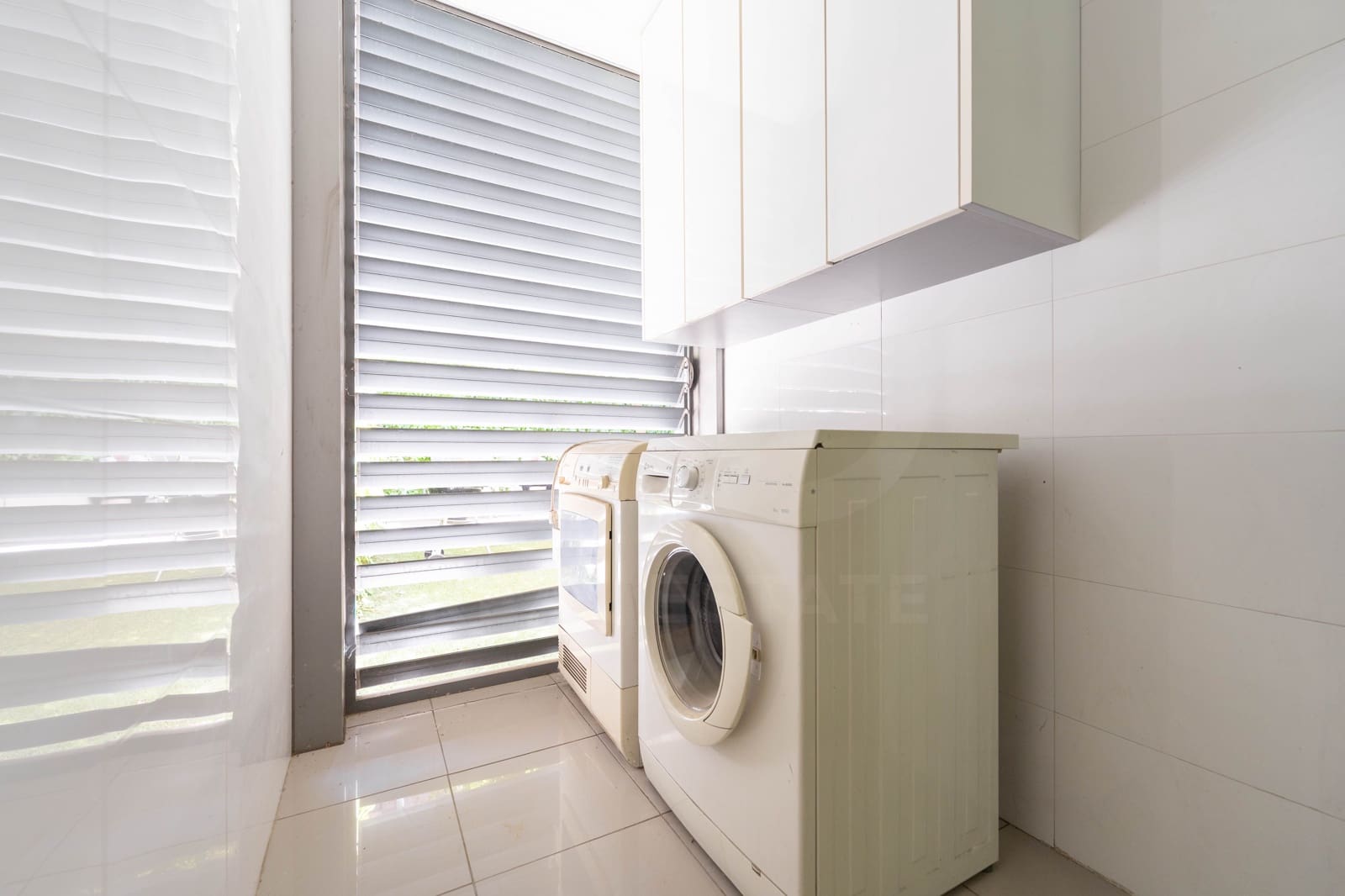 2 bedroom Apartment for rent in Madrid city with pool garage - € 2,200 (Ref: 9987951)