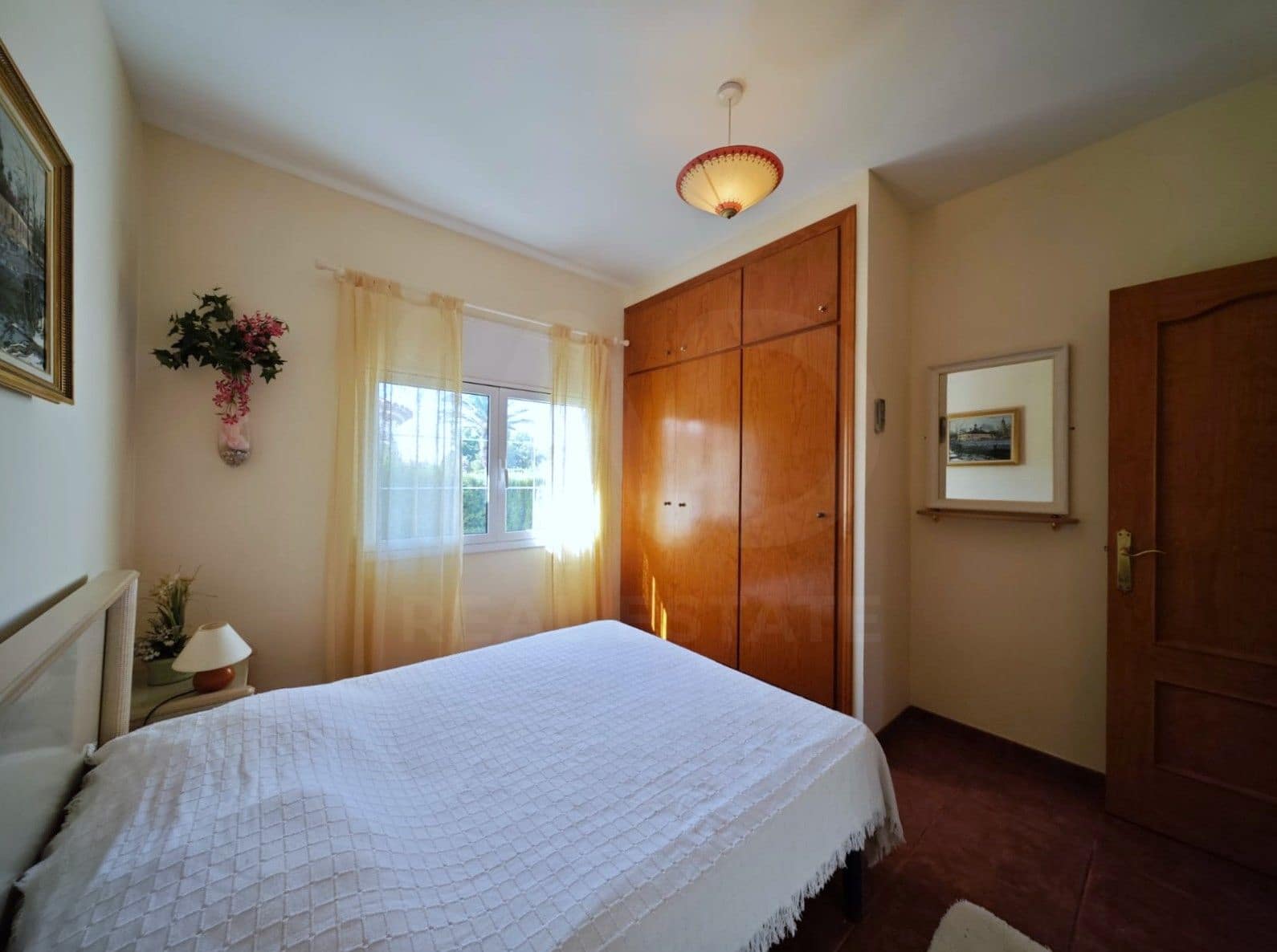 5 soverom Hus til salgs i Tarragona by med svømmebasseng garasje - € 420 000 (Ref: 9987952)