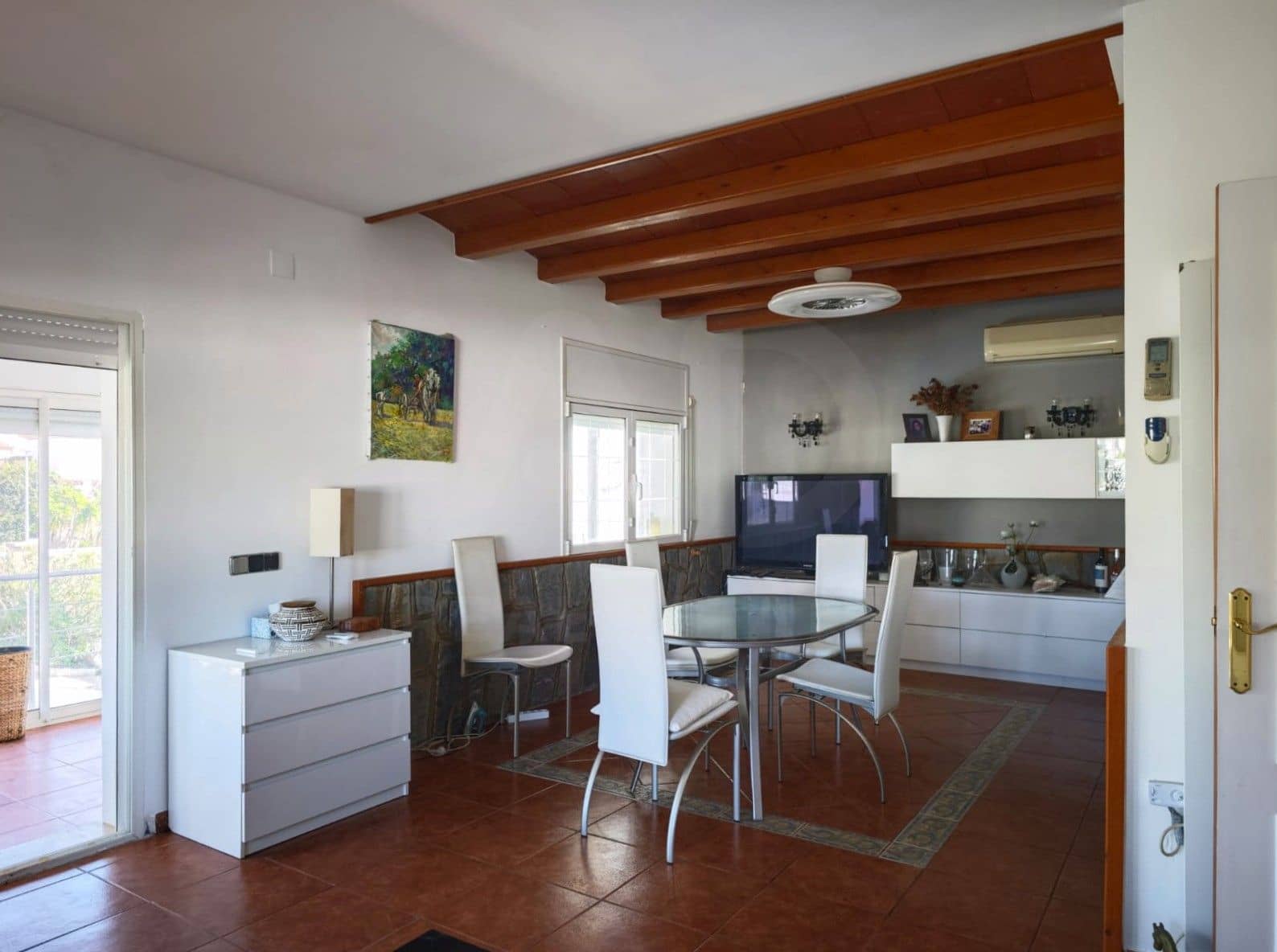 5 soverom Hus til salgs i Tarragona by med svømmebasseng garasje - € 420 000 (Ref: 9987952)