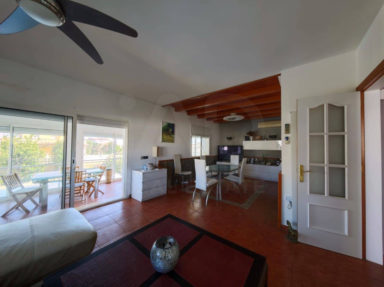 5 soverom Hus til salgs i Tarragona by med svømmebasseng garasje - € 420 000 (Ref: 9987952)