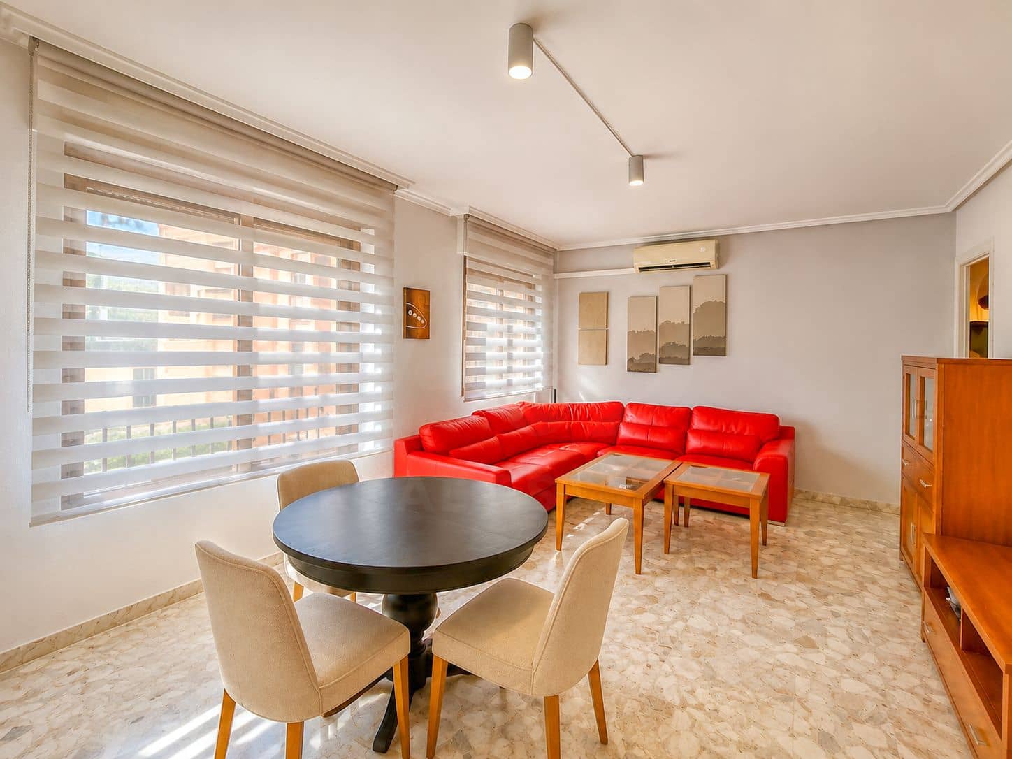 4 Zimmer Apartment zu verkaufen in Alicante / Alacant Stadt - 300.000 € (Ref: 9987955)