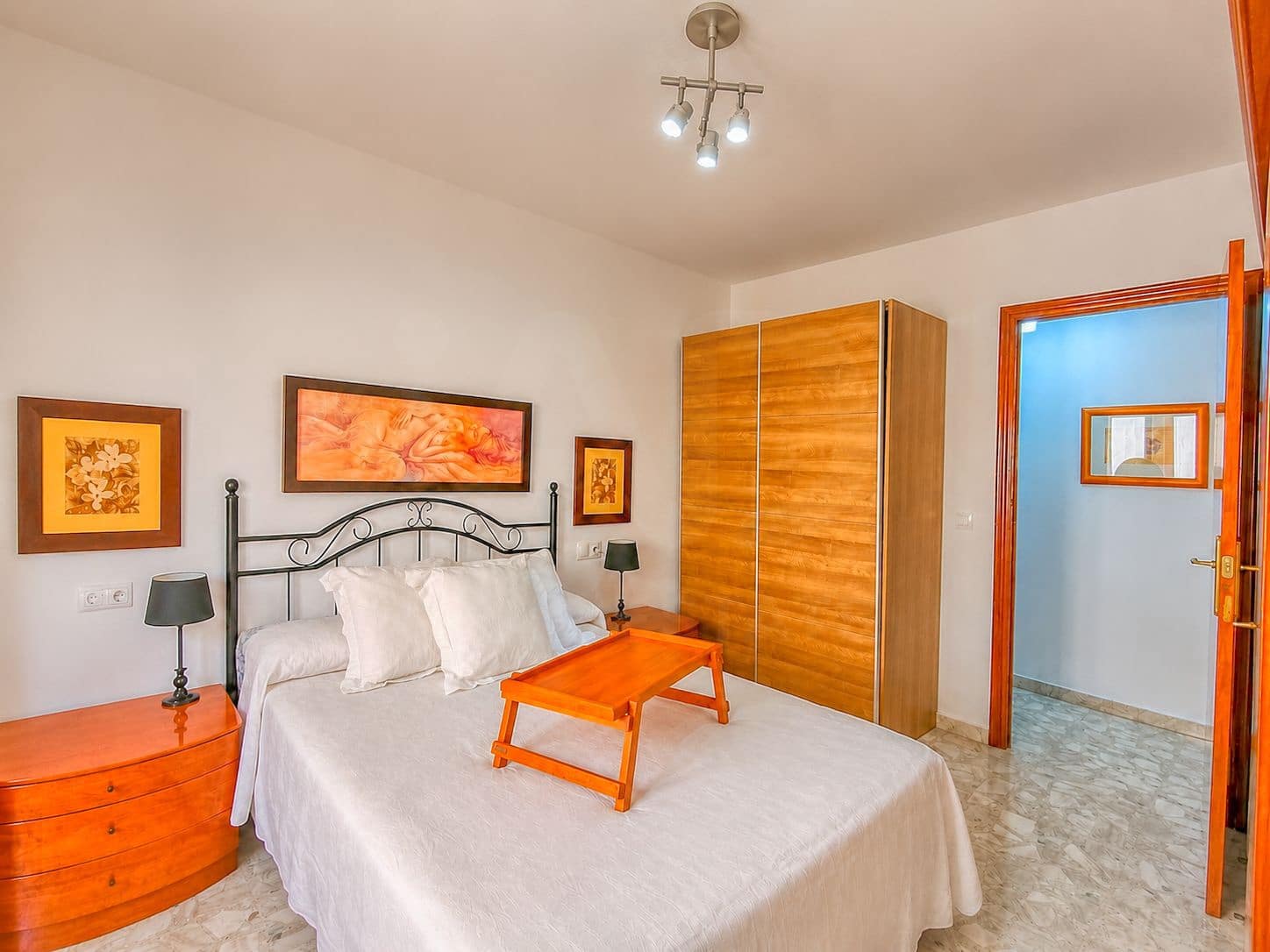 4 Zimmer Apartment zu verkaufen in Alicante / Alacant Stadt - 300.000 € (Ref: 9987955)