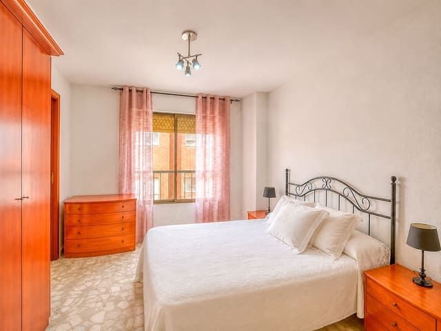 4 soverom Leilighet til salgs i Carolinas Bajas, Alicante by - € 300 000 (Ref: 9987955)