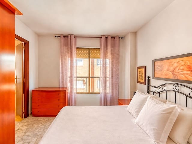 4 soverom Leilighet til salgs i Carolinas Bajas, Alicante by - € 300 000 (Ref: 9987955)