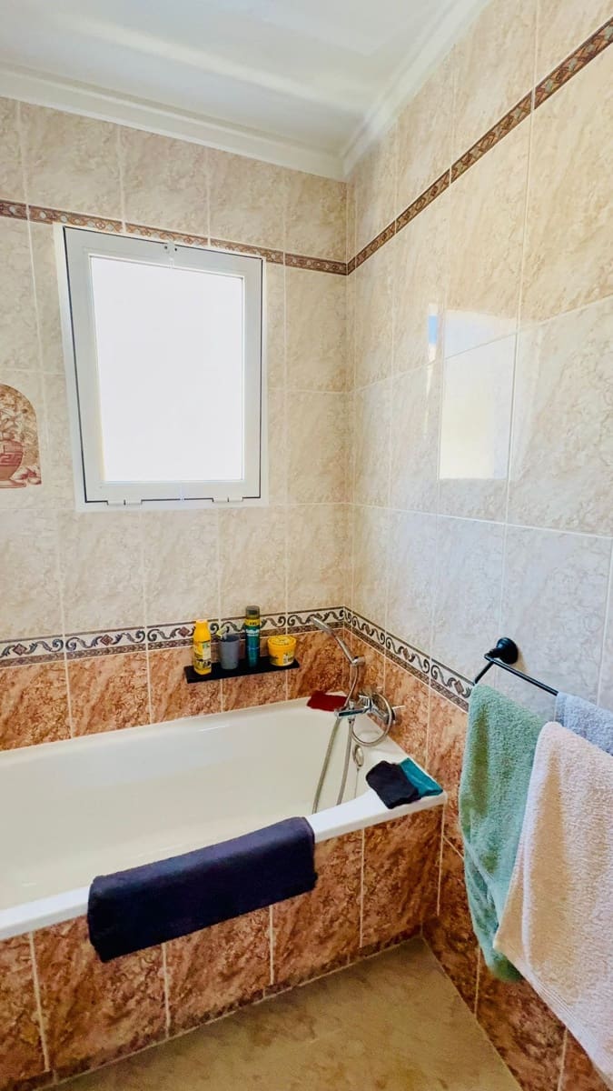 5 sovrum Hus till salu i San Miguel de Salinas med pool - 385 000 € (Ref: 9987956)