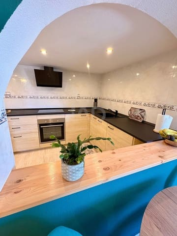 5 sovrum Hus till salu i Blue Lagoon med pool - 385 000 € (Ref: 9987956)