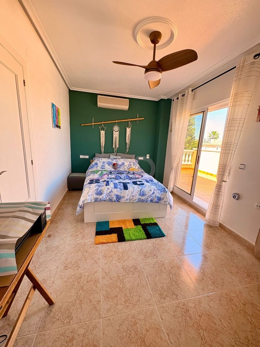 5 sovrum Hus till salu i San Miguel de Salinas med pool - 385 000 € (Ref: 9987956)