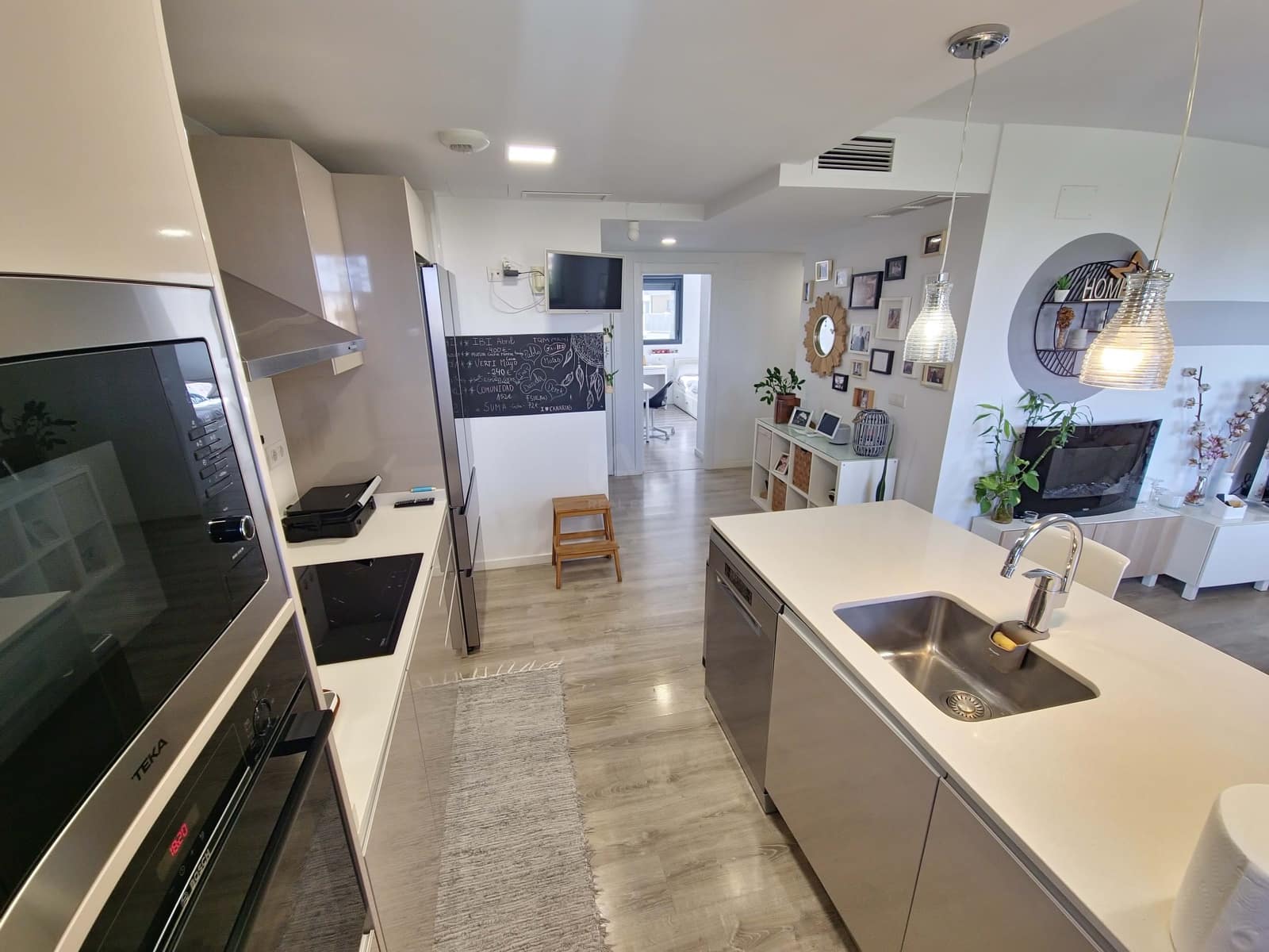 3 soverom Leilighet til salgs i Alicante by med svømmebasseng garasje - € 395 000 (Ref: 9987957)