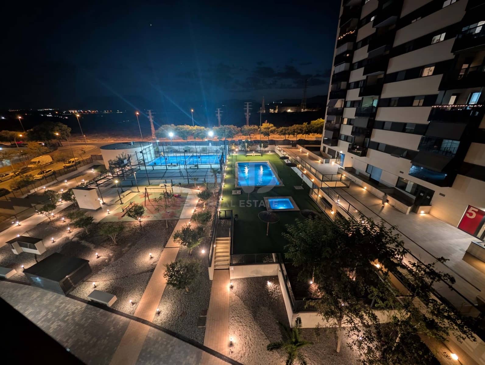 3 soverom Leilighet til salgs i Alicante by med svømmebasseng garasje - € 395 000 (Ref: 9987957)