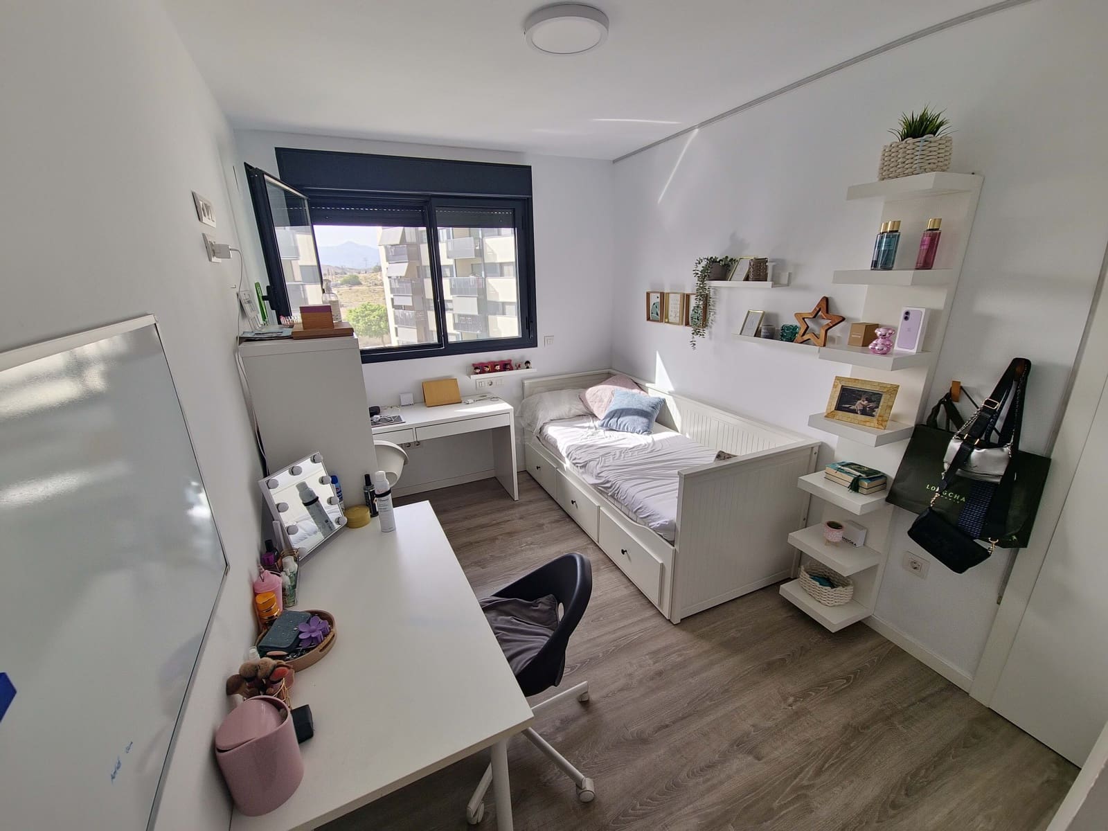 3 soverom Leilighet til salgs i Alicante by med svømmebasseng garasje - € 395 000 (Ref: 9987957)