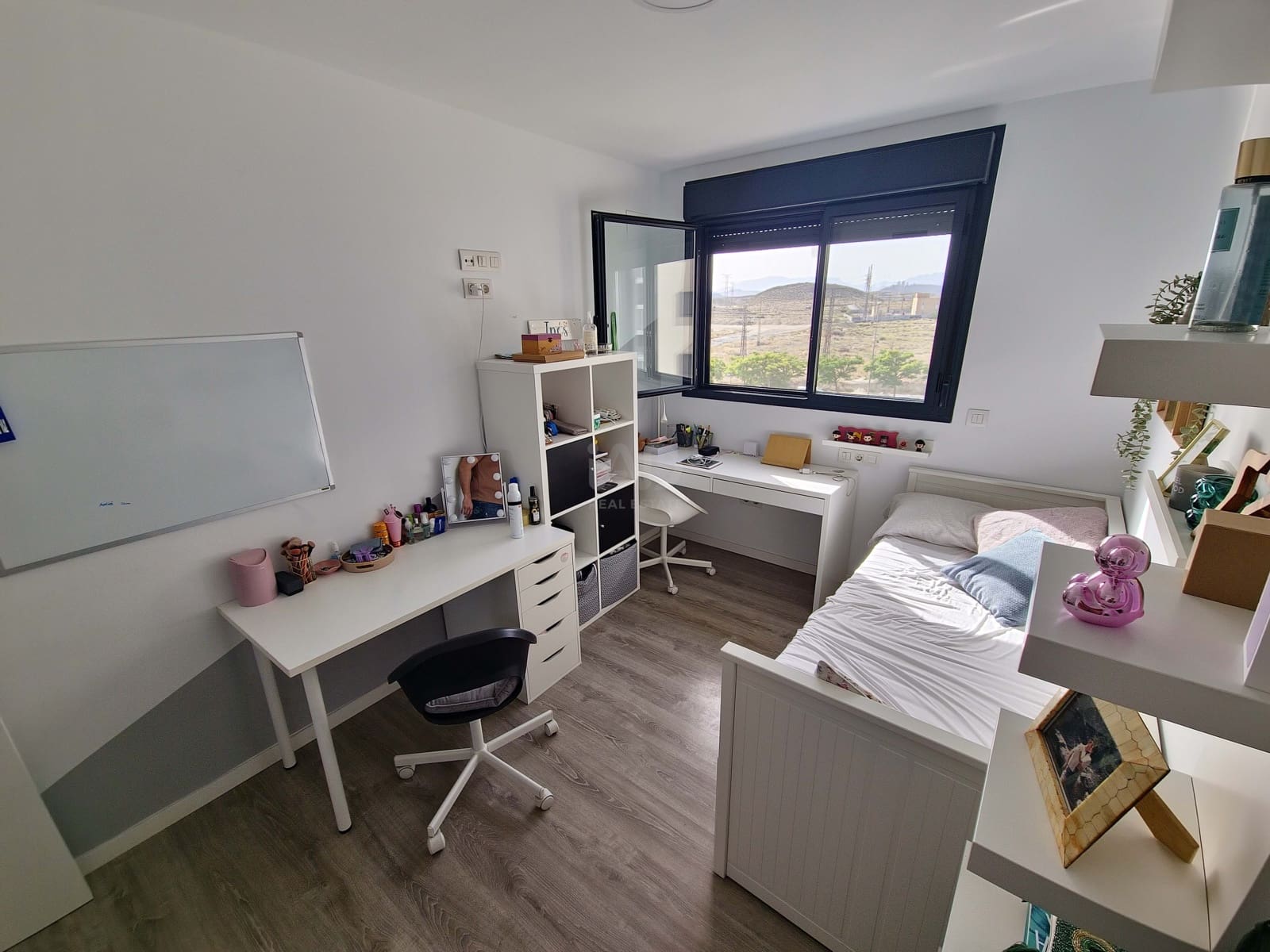 3 soverom Leilighet til salgs i Alicante by med svømmebasseng garasje - € 395 000 (Ref: 9987957)