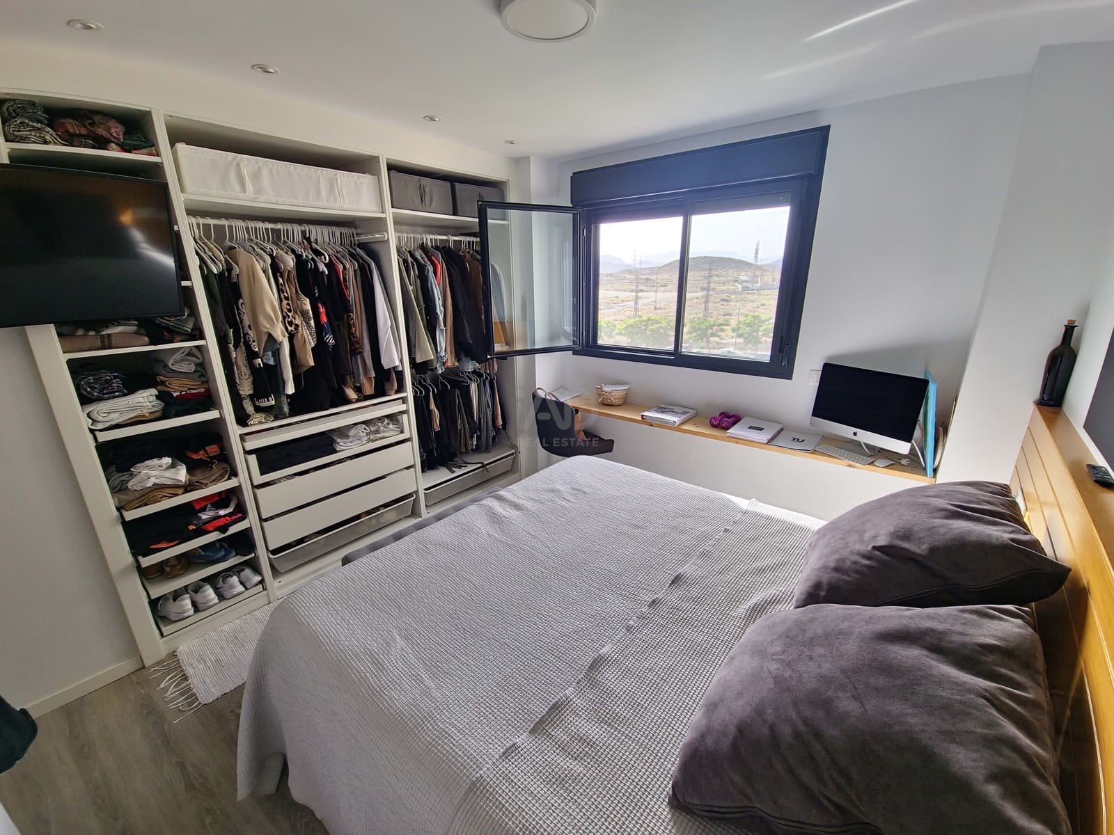 3 soverom Leilighet til salgs i Alicante by med svømmebasseng garasje - € 395 000 (Ref: 9987957)