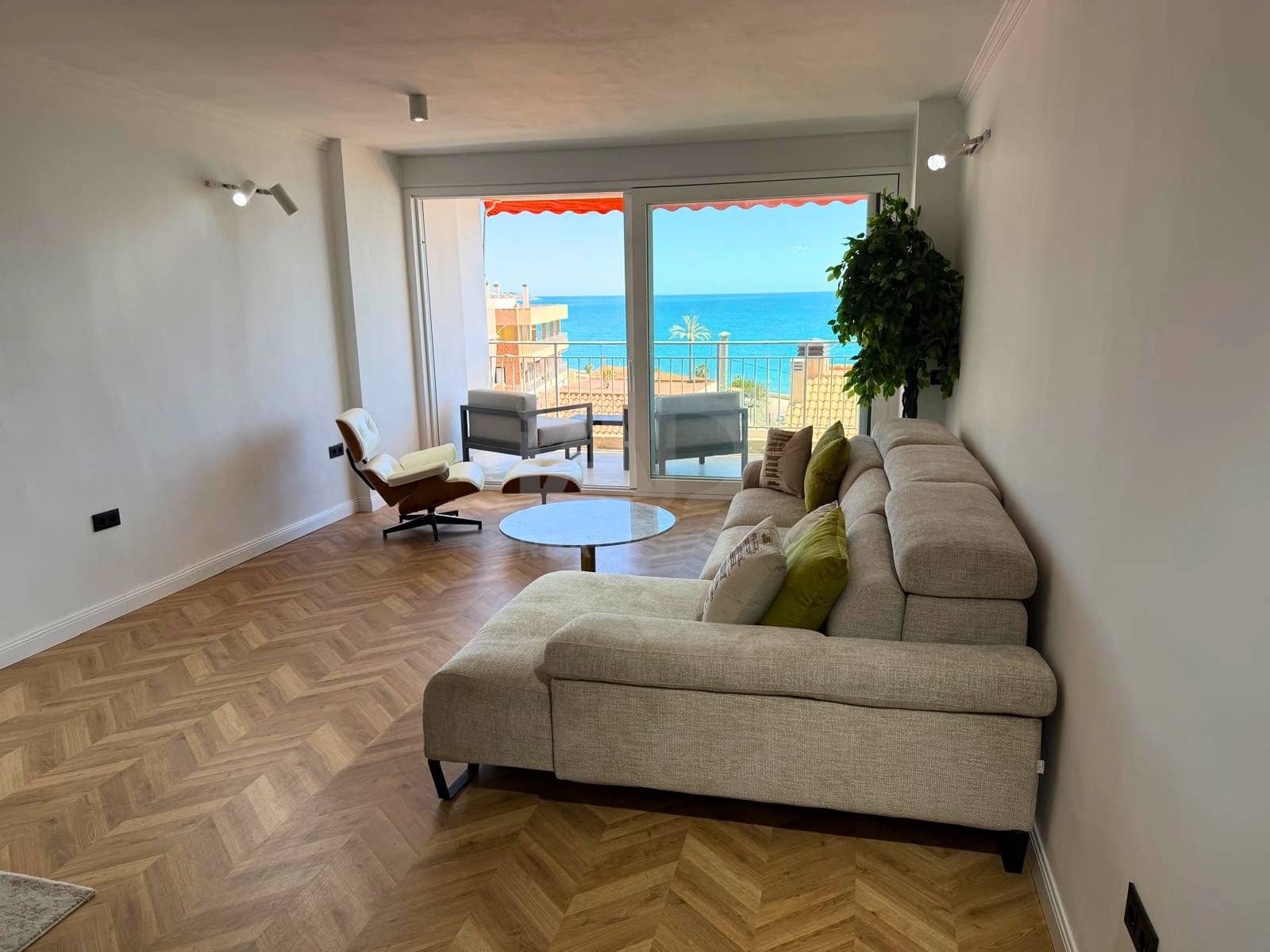 4 soveværelse Lejlighed til salg i Alicante by - € 695.000 (Ref: 9987958)