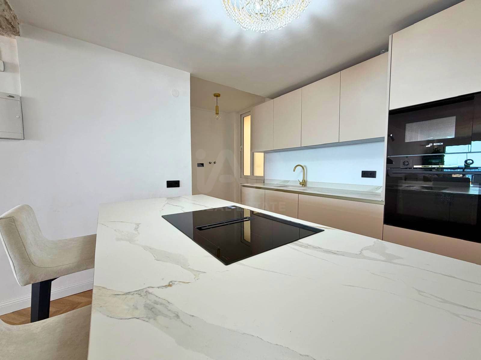 4 soveværelse Lejlighed til salg i Alicante by - € 695.000 (Ref: 9987958)