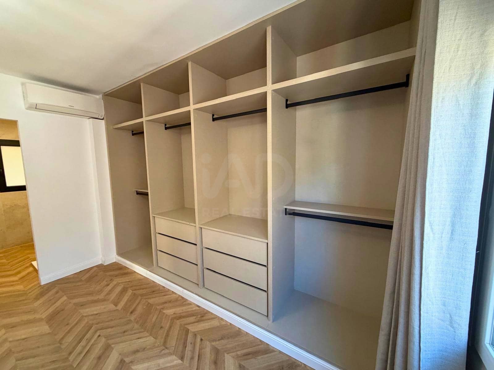 4 soveværelse Lejlighed til salg i Alicante by - € 695.000 (Ref: 9987958)