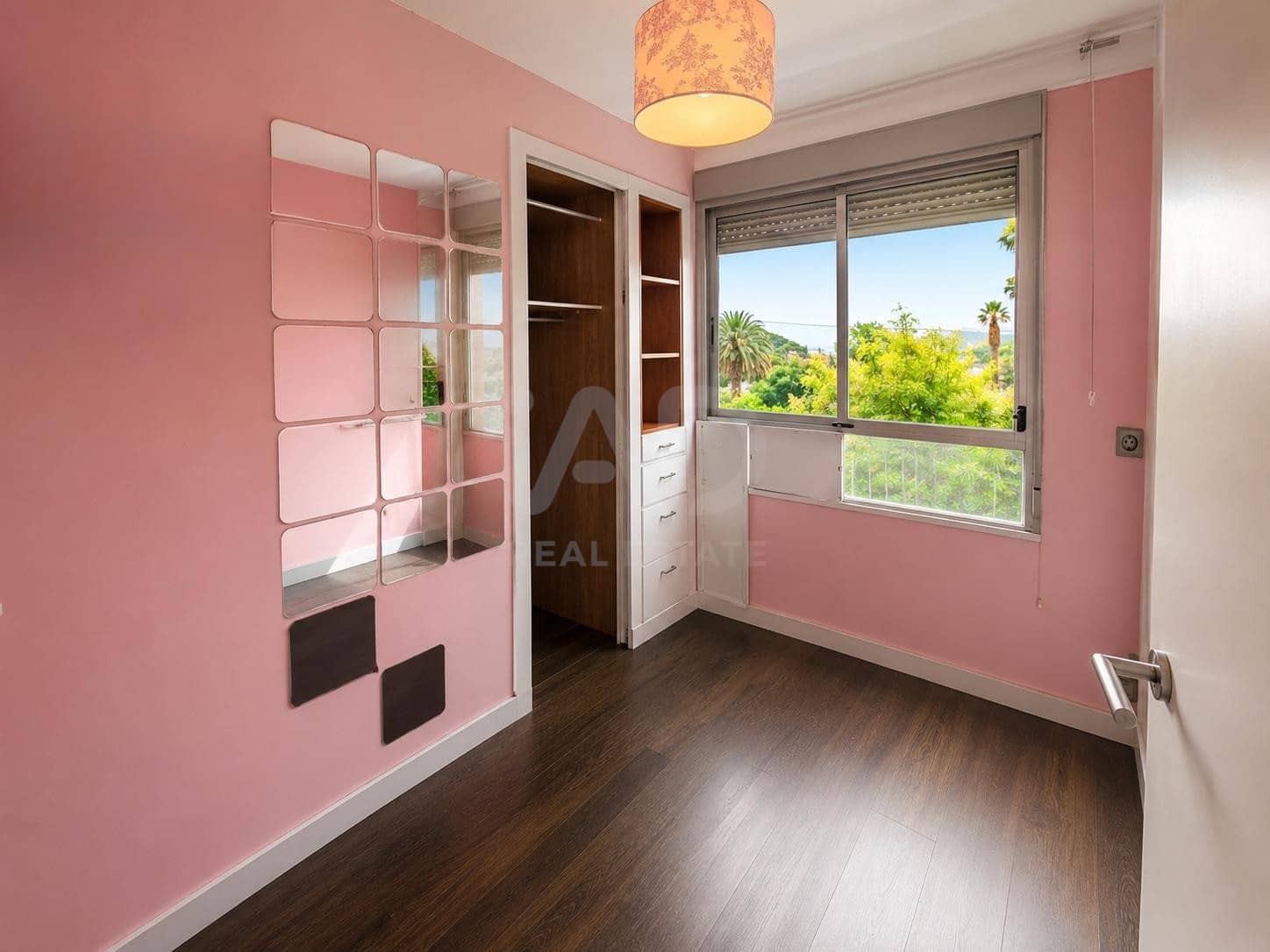 3 soveværelse Rækkehus til salg i Alicante by - € 580.000 (Ref: 9987960)