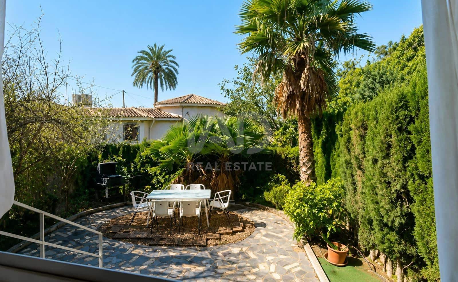 3 soveværelse Rækkehus til salg i Alicante by - € 580.000 (Ref: 9987960)