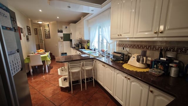 4 soveværelse Villa til salg i Cabo Roig, Orihuela med swimmingpool garage - € 1.550.000 (Ref: 9987961)