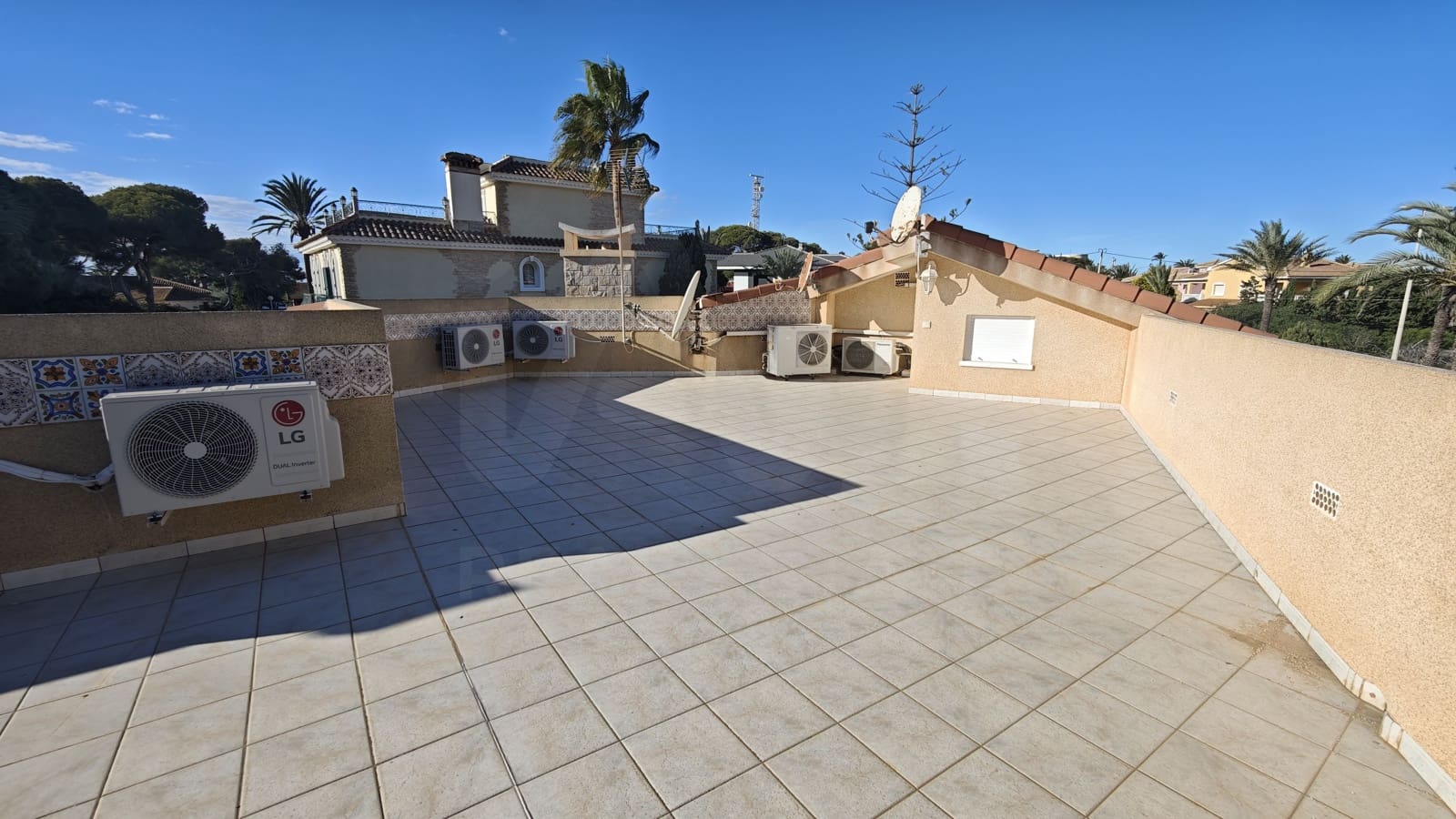 4 soveværelse Villa til salg i Orihuela med swimmingpool garage - € 1.550.000 (Ref: 9987961)