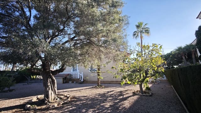 4 soveværelse Villa til salg i Cabo Roig, Orihuela med swimmingpool garage - € 1.550.000 (Ref: 9987961)