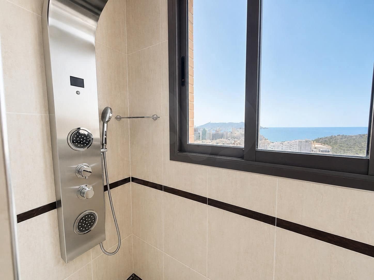 2 soverom Leilighet til salgs i La Villajoyosa / Vila Joiosa med garasje - € 349 000 (Ref: 9987963)