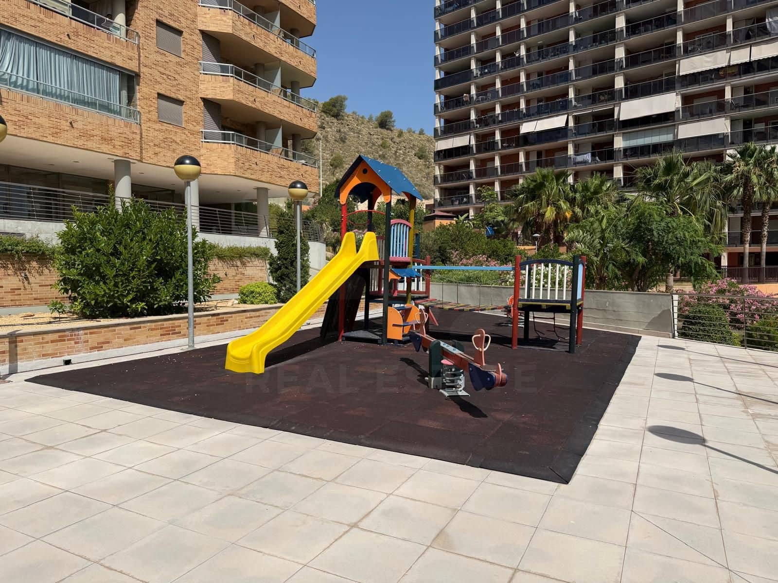 2 soverom Leilighet til salgs i La Villajoyosa / Vila Joiosa med garasje - € 349 000 (Ref: 9987963)