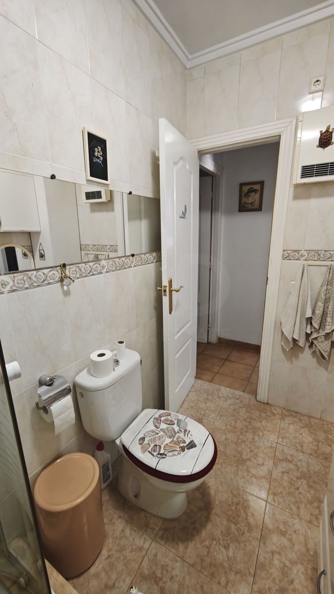 3 makuuhuone Omakotitalo myytävänä paikassa Alicante kaupunki mukana uima-altaan - 225 000 € (Ref: 9987966)
