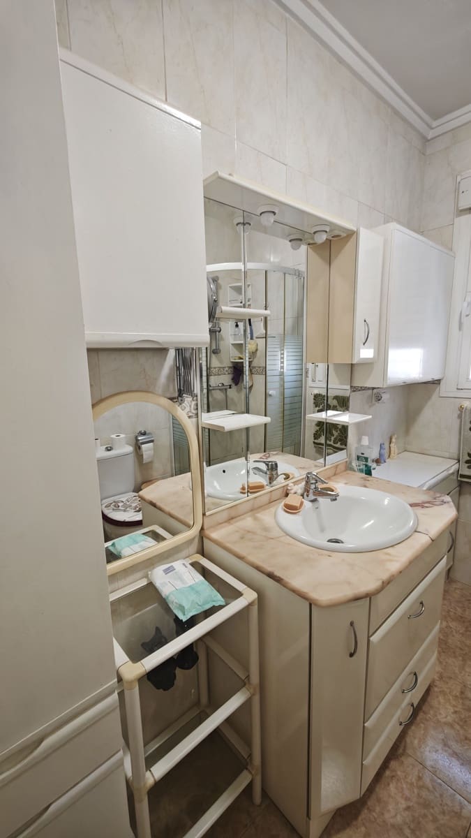 3 makuuhuone Omakotitalo myytävänä paikassa Alicante kaupunki mukana uima-altaan - 225 000 € (Ref: 9987966)