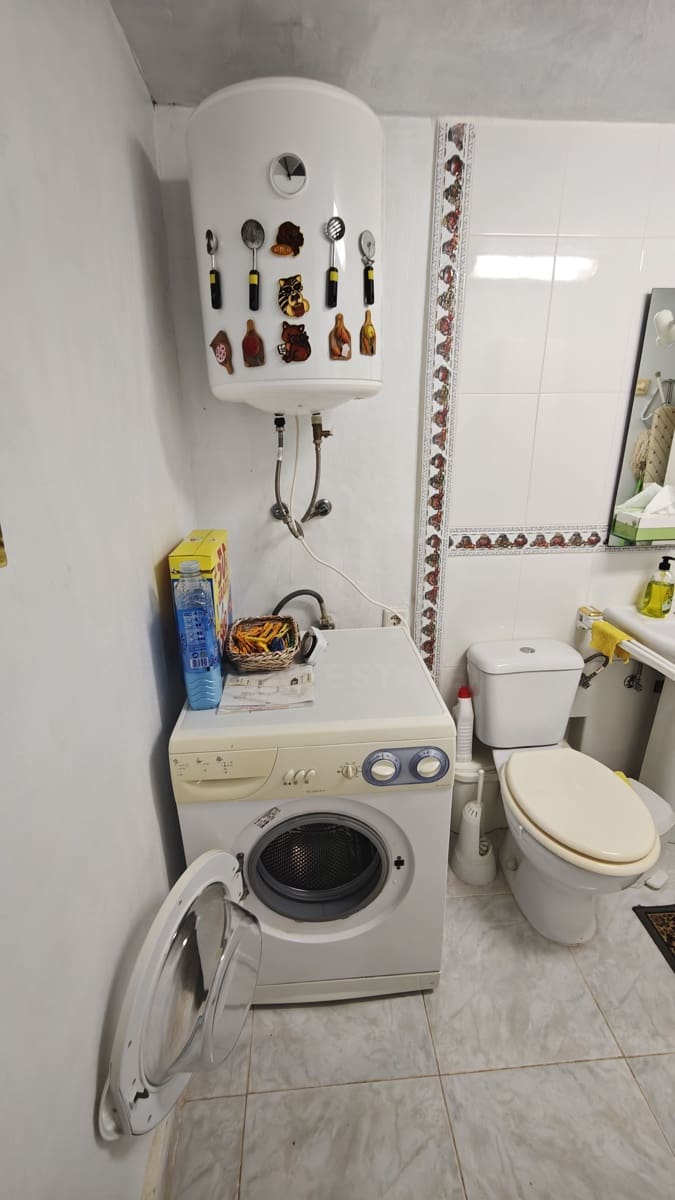 3 makuuhuone Omakotitalo myytävänä paikassa Alicante kaupunki mukana uima-altaan - 225 000 € (Ref: 9987966)
