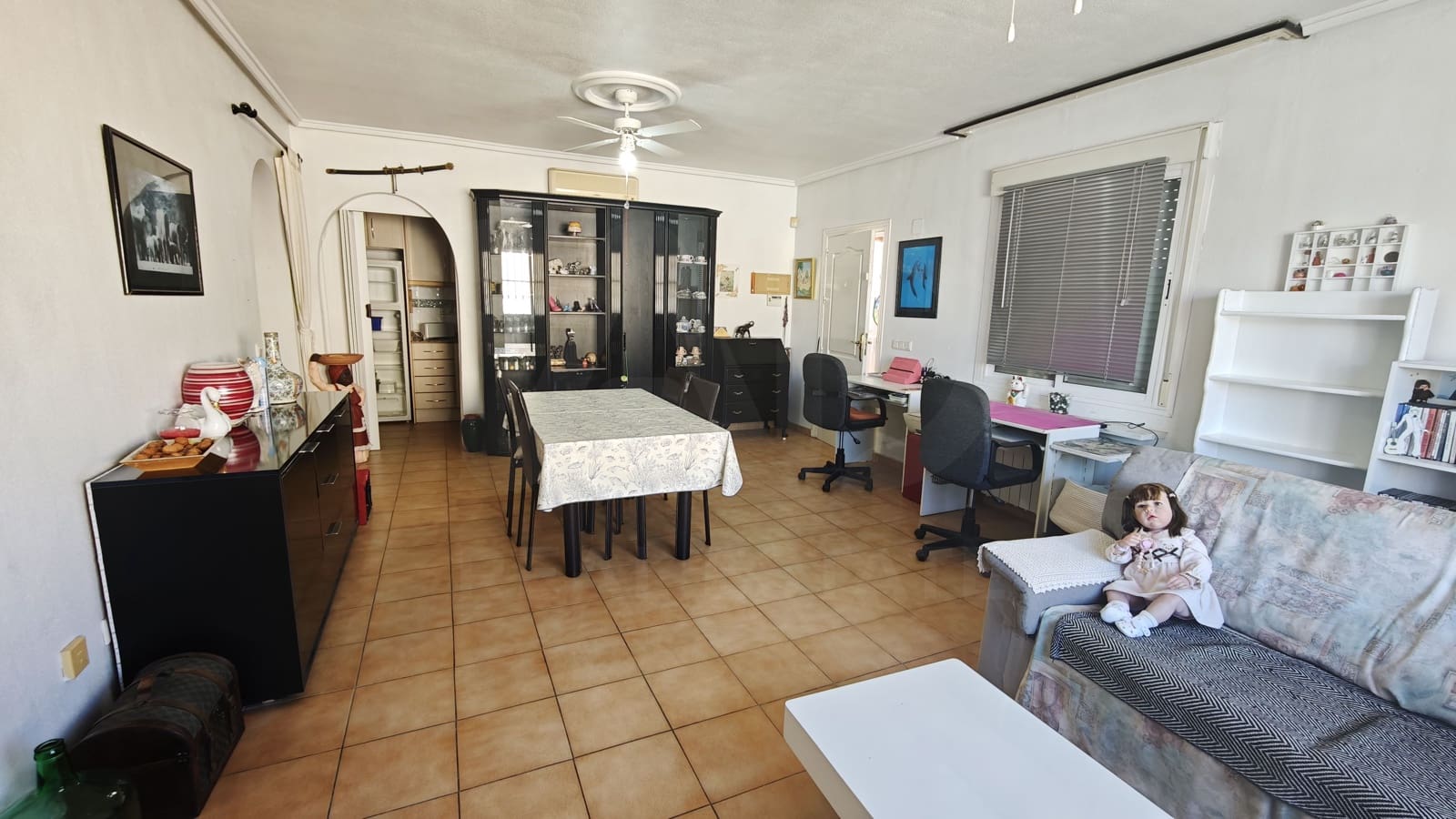 3 makuuhuone Omakotitalo myytävänä paikassa Alicante kaupunki mukana uima-altaan - 225 000 € (Ref: 9987966)