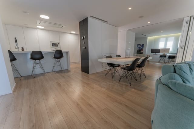 4 sovrum Hus till salu i Petrel / Petrer med pool - 990 000 € (Ref: 9987967)