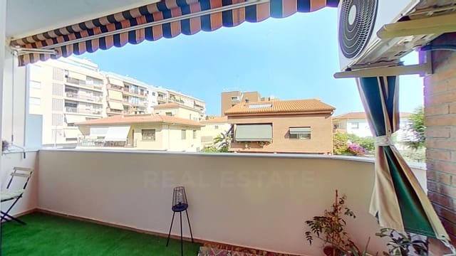 Apartamento de 3 habitaciones en Torredembarra en venta con garaje - 223.000 € (Ref: 9987968)