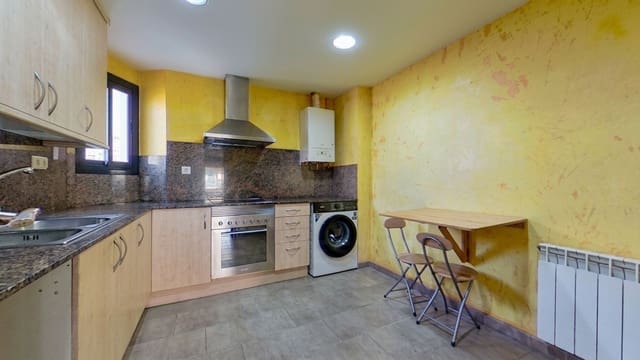 3 Zimmer Apartment zu verkaufen in El Vendrell mit Garage - 169.500 € (Ref: 9987970)