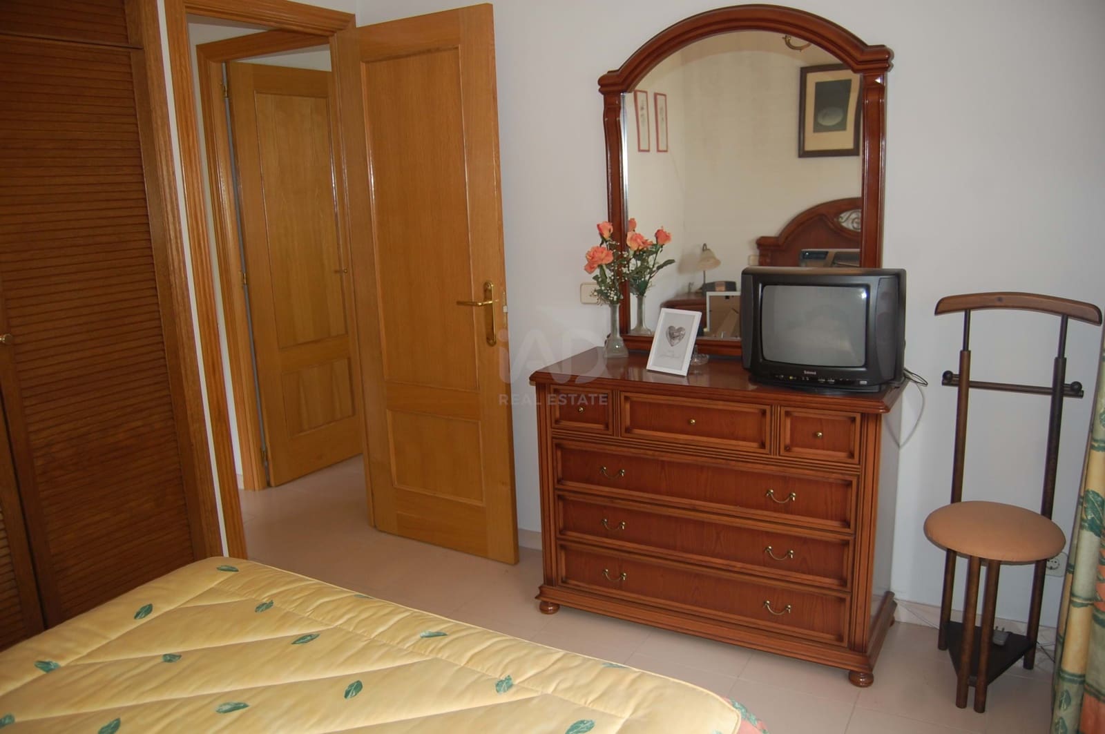 3 soveværelse Lejlighed til salg i Madrid by - € 349.000 (Ref: 9987972)