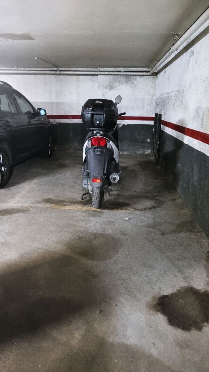 Garaż na sprzedaż w Miasto Barcelona - 9 900 € (Ref: 9987976)