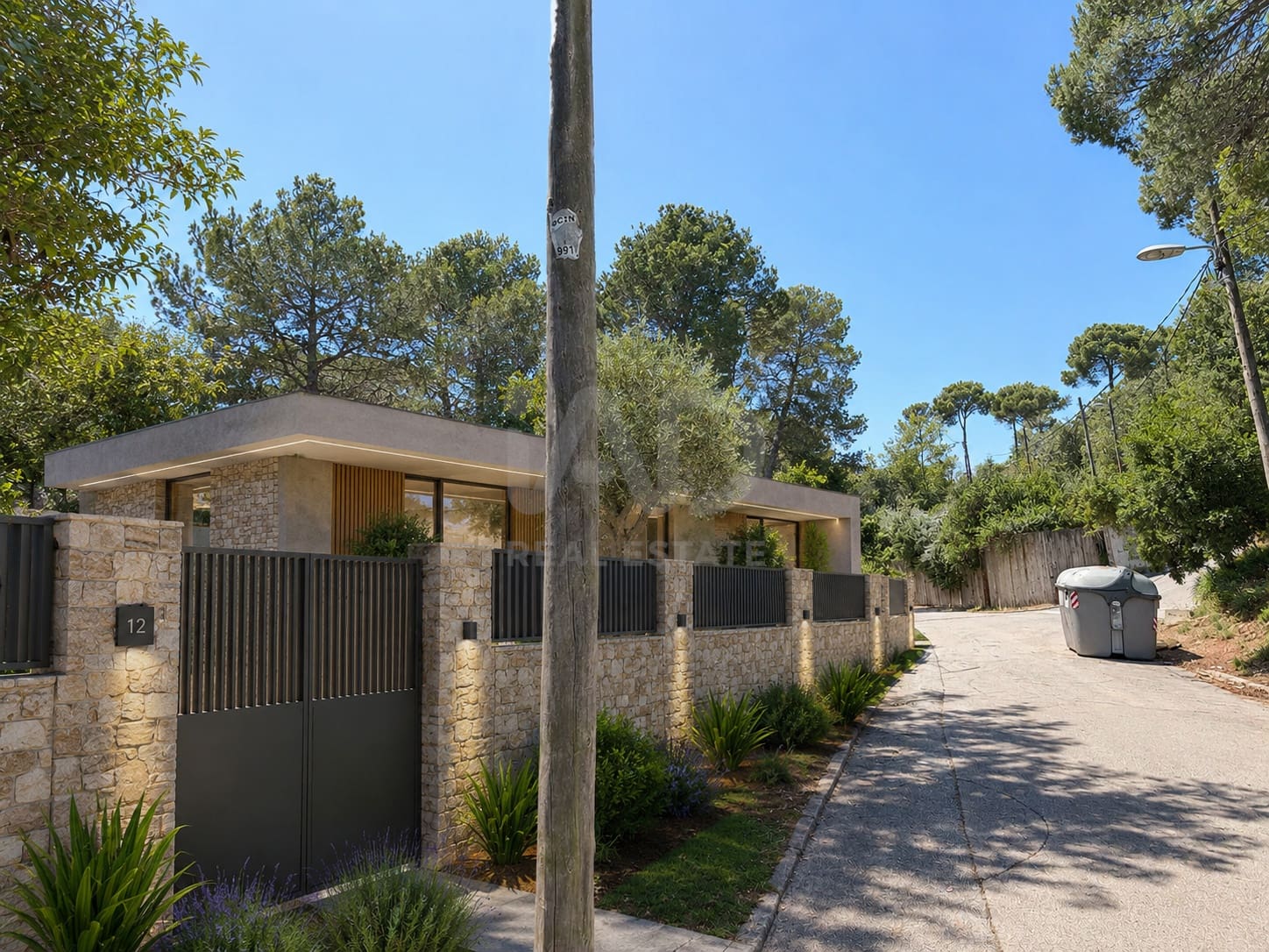 Grunde uden byggetilladelser til salg i Barcelona by - € 70.000 (Ref: 9987977)