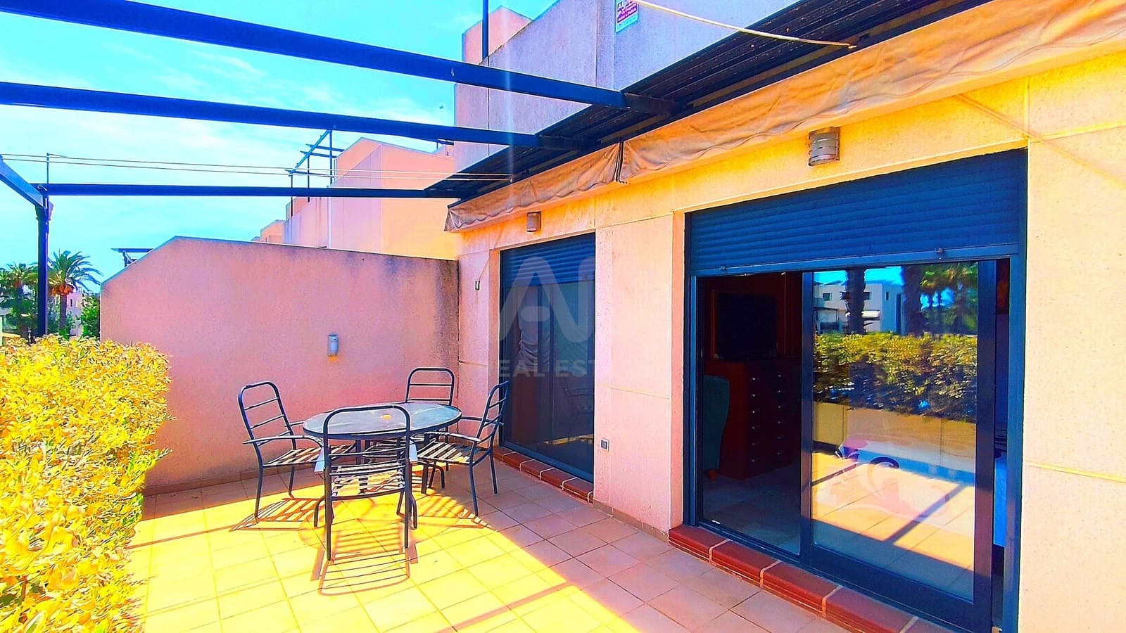 5 soveværelse Rækkehus til salg i Alicante by med swimmingpool garage - € 685.000 (Ref: 9987978)