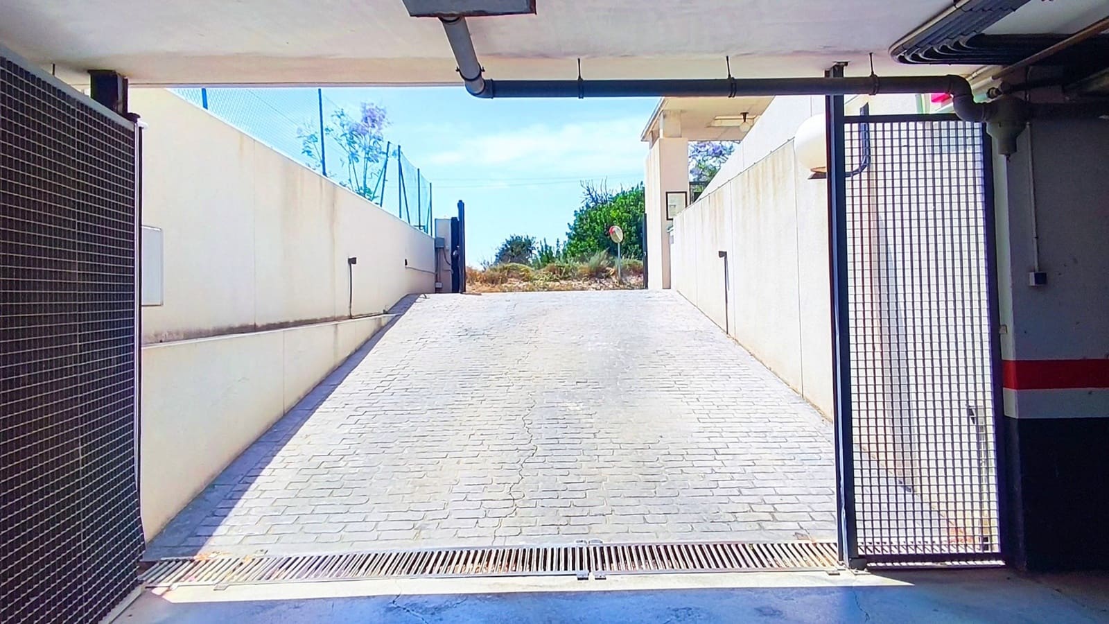 5 soveværelse Rækkehus til salg i Alicante by med swimmingpool garage - € 685.000 (Ref: 9987978)