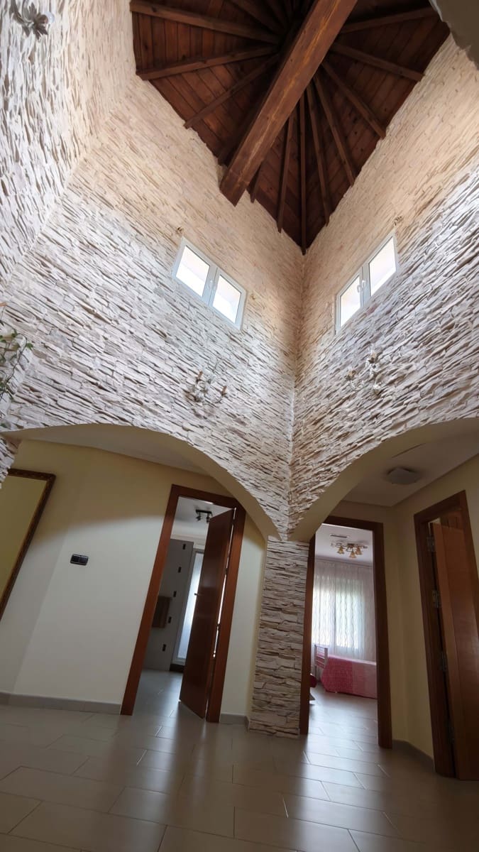 4 sypialnia Dom na sprzedaż w Miasto Alicante / Alacant z basenem - 480 000 € (Ref: 9987980)