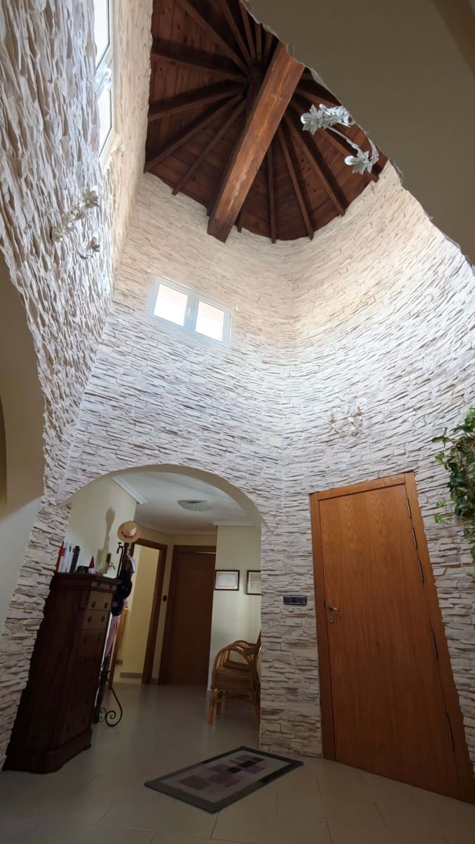 4 sypialnia Dom na sprzedaż w Miasto Alicante / Alacant z basenem - 480 000 € (Ref: 9987980)