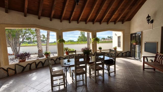 4 bedroom Townhouse for sale in Catral with pool - € 480,000 (Ref: 9987980)