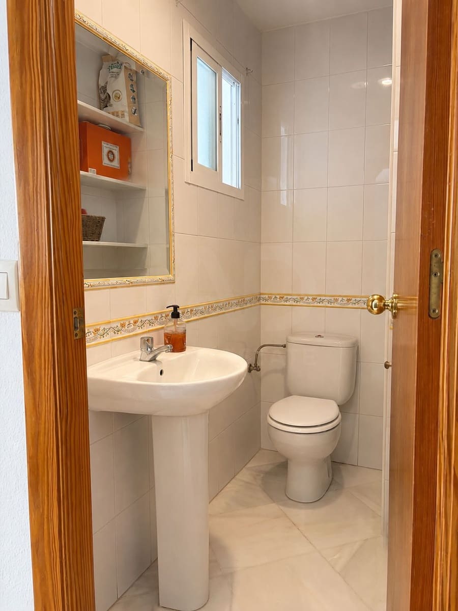 4 soverom Hus til salgs i Huelva by med svømmebasseng - € 385 000 (Ref: 9987981)