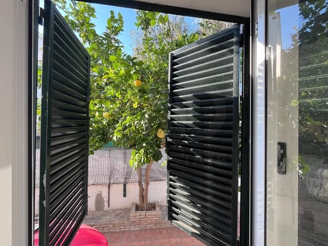 4 soverom Hus til salgs i Huelva by med svømmebasseng - € 385 000 (Ref: 9987981)