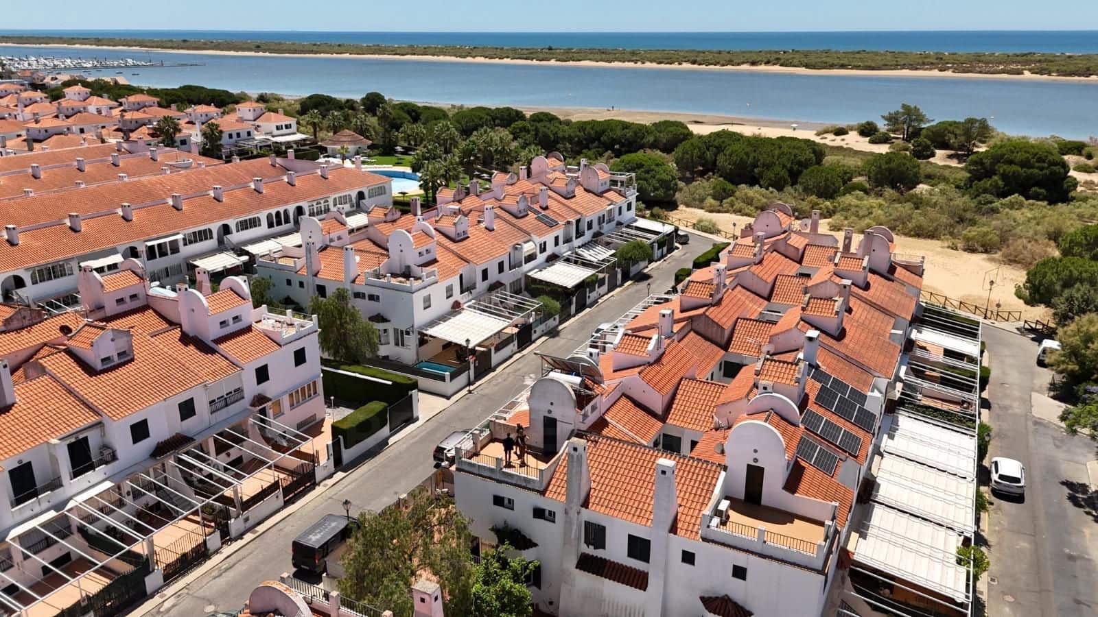 4 soverom Hus til salgs i Huelva by med svømmebasseng - € 385 000 (Ref: 9987981)