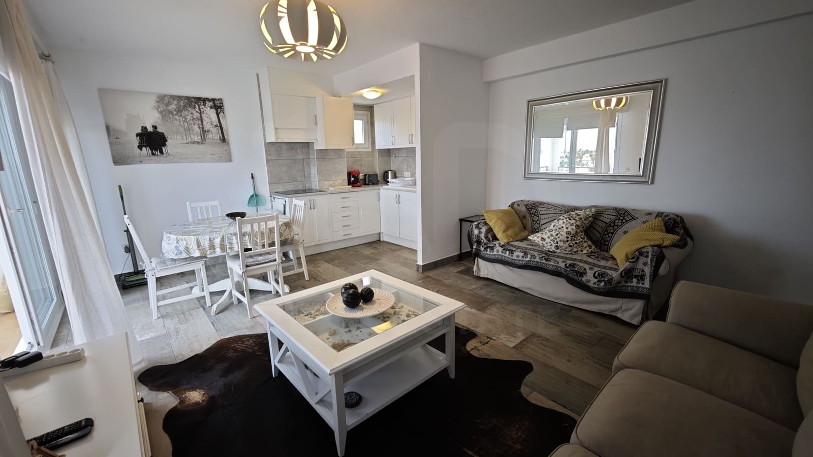 Apartamento de 2 habitaciones en Torrevieja en venta - 165.000 € (Ref: 9987982)