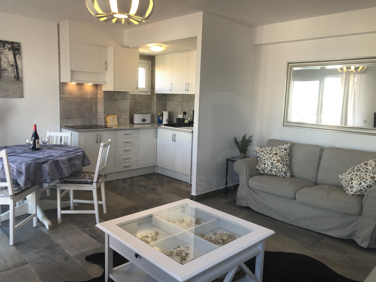 Apartamento de 2 habitaciones en Torrevieja en venta - 165.000 € (Ref: 9987982)